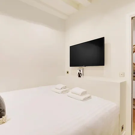 Apartment Pick A Flat's In Palais Royal - Rue De Richelieu Paris
